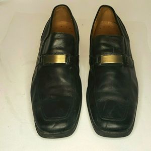 Donald J Pliner back leather dress shoe